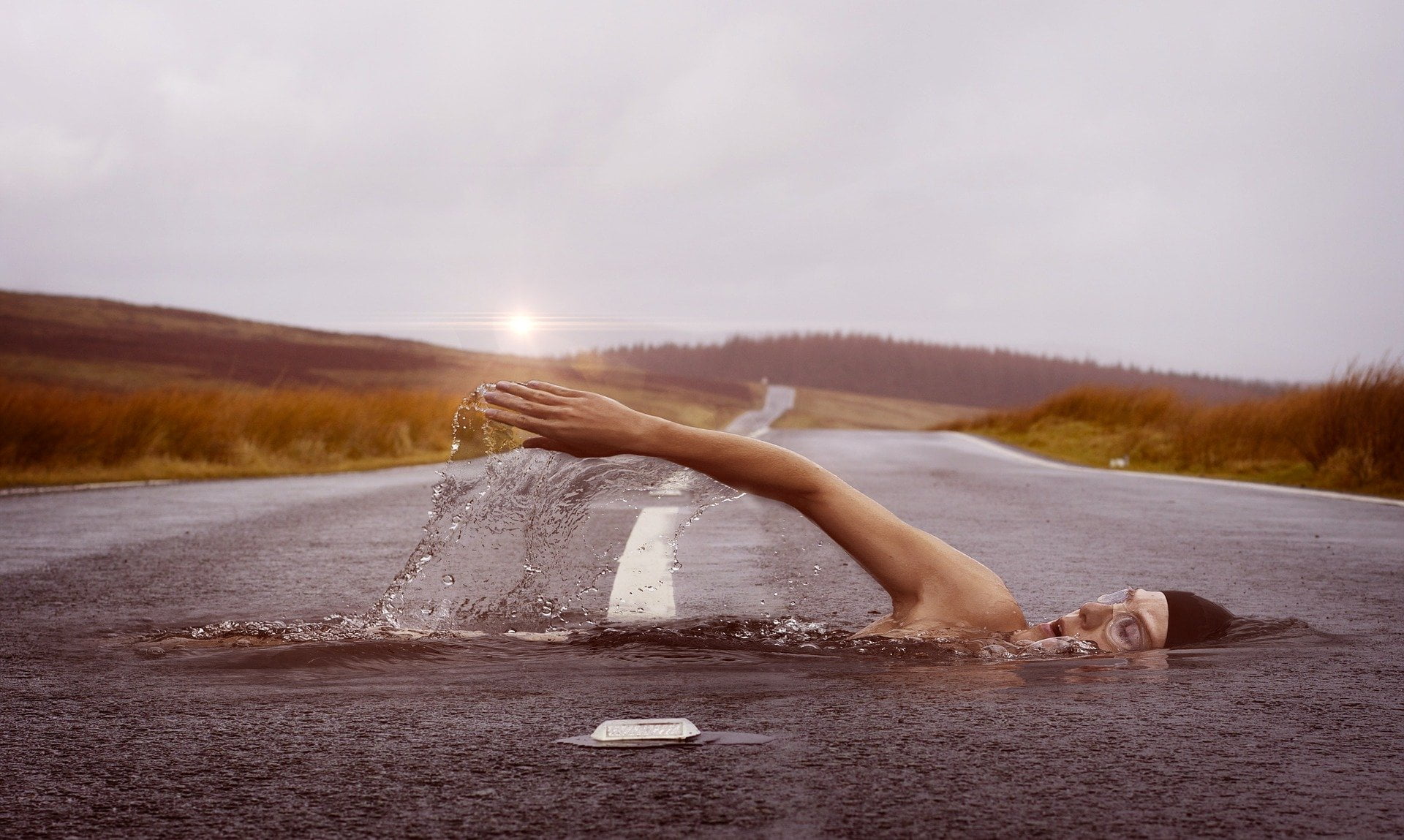 swimmer-1678307_1920 swimmer-1678307_1920